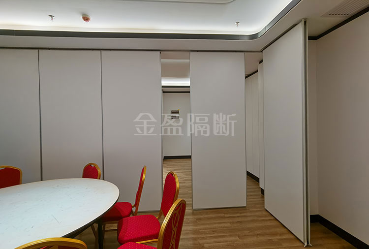 區(qū)人民醫(yī)院１.jpg
